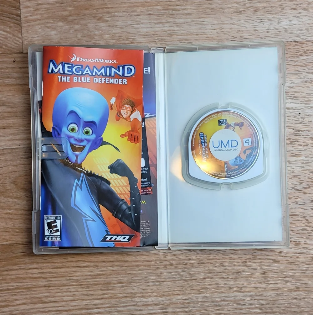 Sony PSP Megamind: The Blue Defender - Blue and Orange Cover